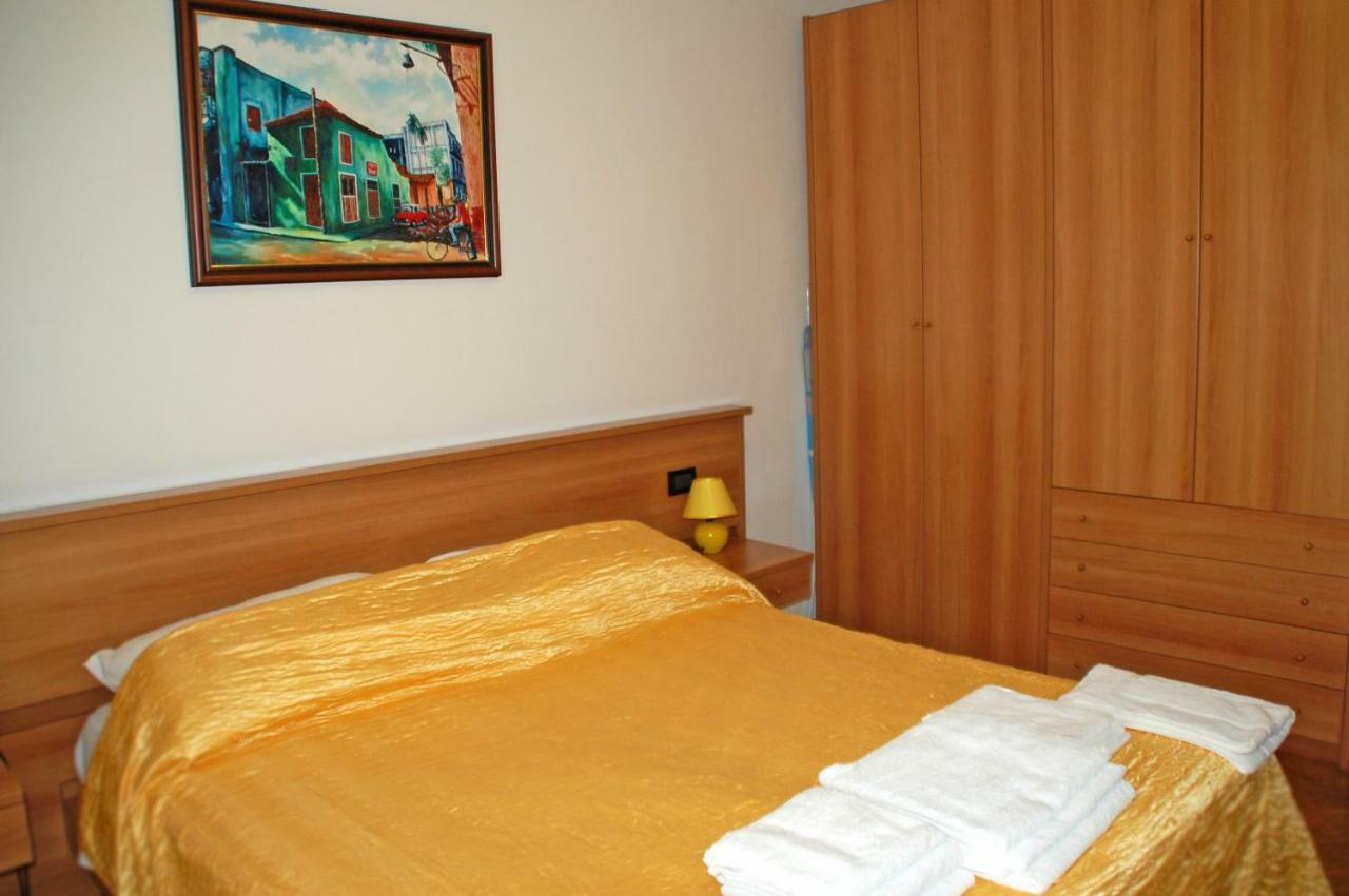 Apartment Branko With Free Parking Icici Bagian luar foto